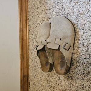 Birkenstock Tan Flats Comfortable Cork Footbed